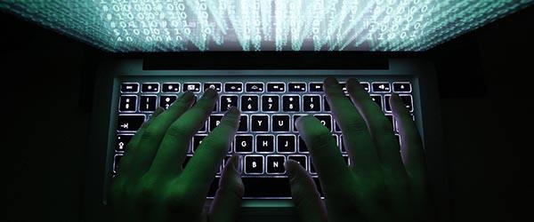 从过去的严防死守为主转变为预防为先、攻防结合